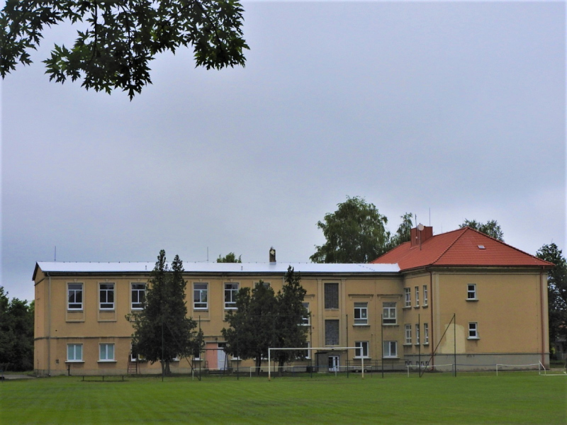 Aktuality / Obnova havarijného stavu strechy ZŠ - Az alapiskola 