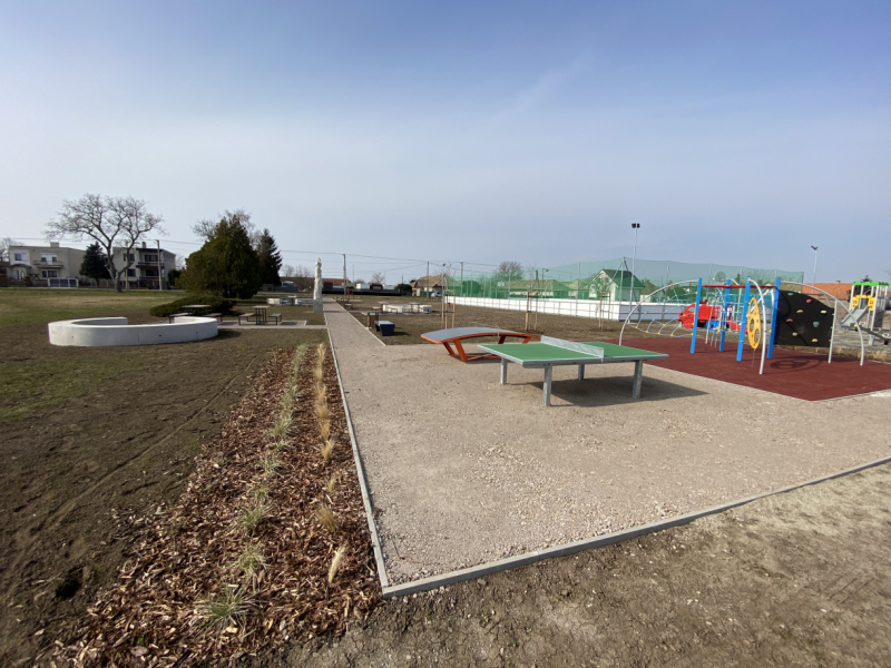 Aktuality / Športovo oddychová zóna  - Sport pihenő zóna 